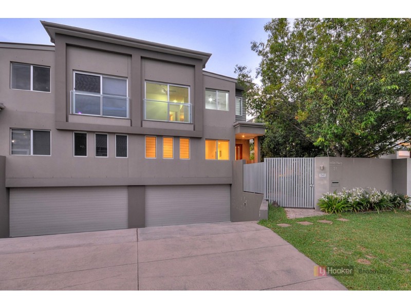 2/21 South Quay Drive, Biggera Waters QLD 4216