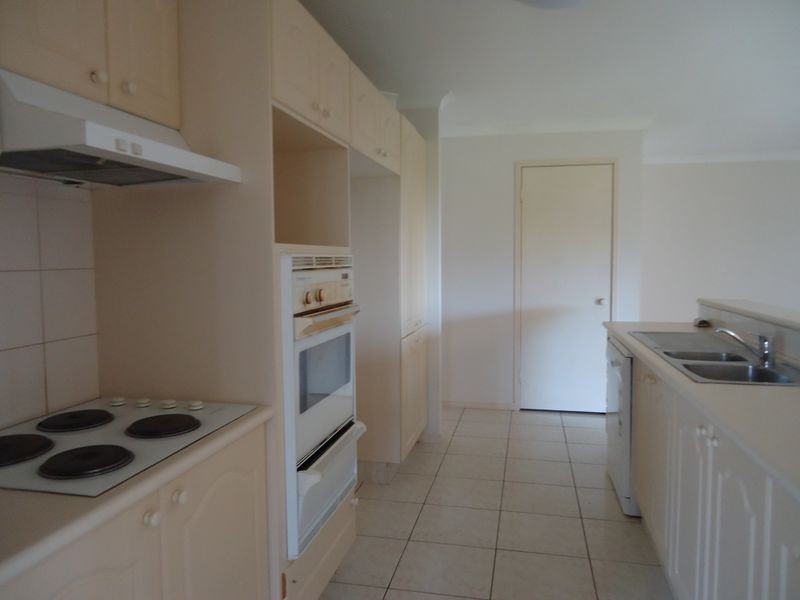 31 Zoeller Drive, Parkwood QLD 4214