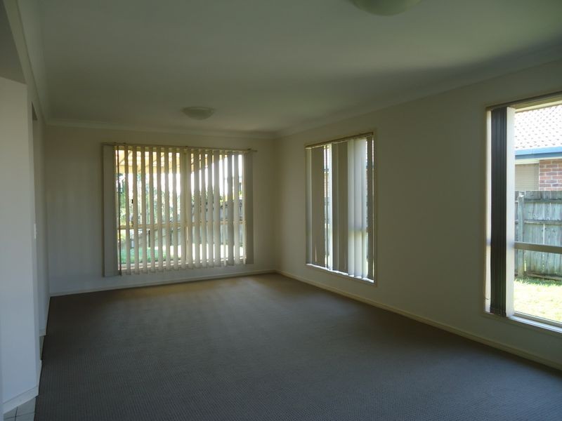 31 Zoeller Drive, Parkwood QLD 4214