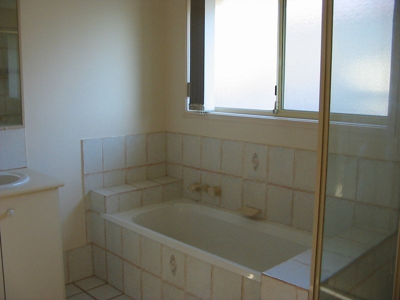 31 Zoeller Drive, Parkwood QLD 4214