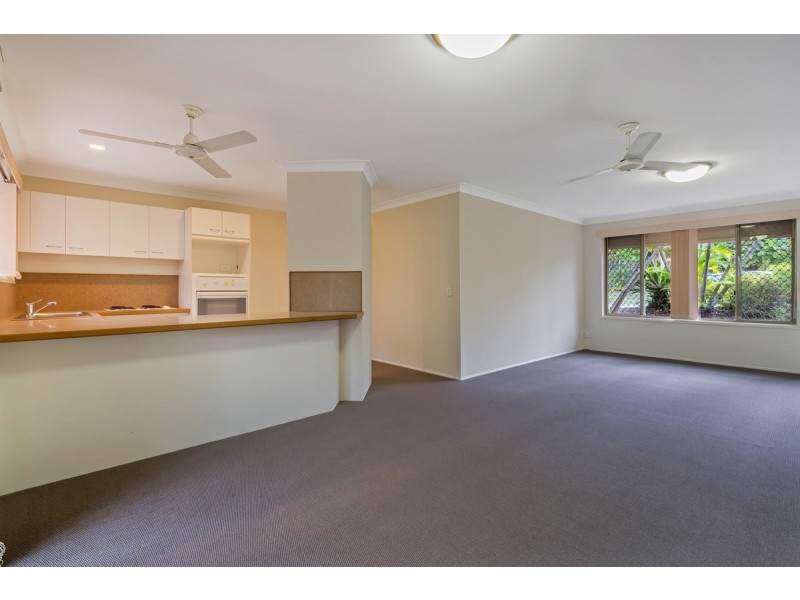 27/33 Edmund Rice Drive, Southport QLD 4215