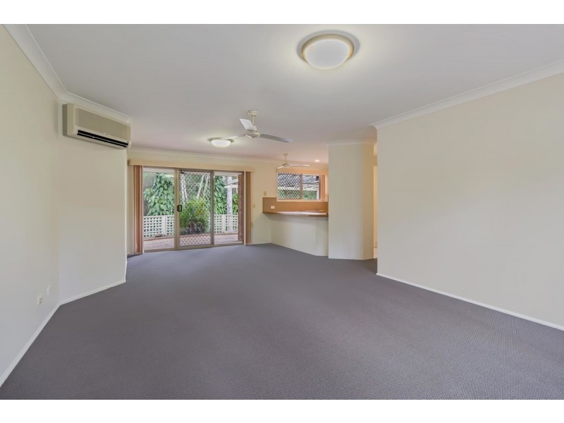 27/33 Edmund Rice Drive, Southport QLD 4215