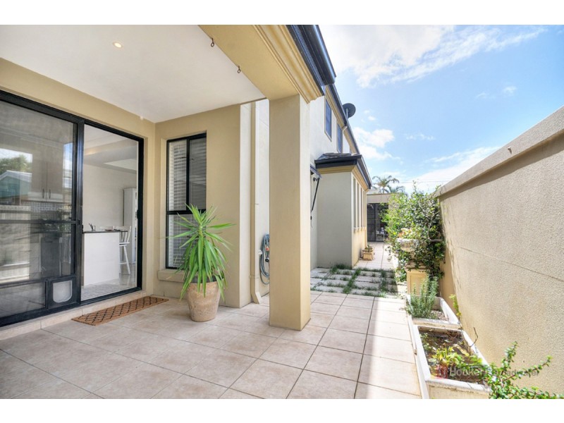 1/42 Parr Street, Biggera Waters QLD 4216