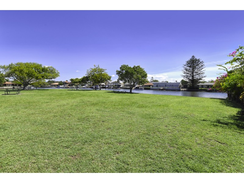 19/11-19 Taylor Street, Biggera Waters QLD 4216