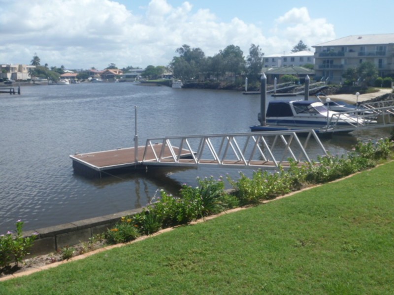 4/18 Back Street, Biggera Waters QLD 4216