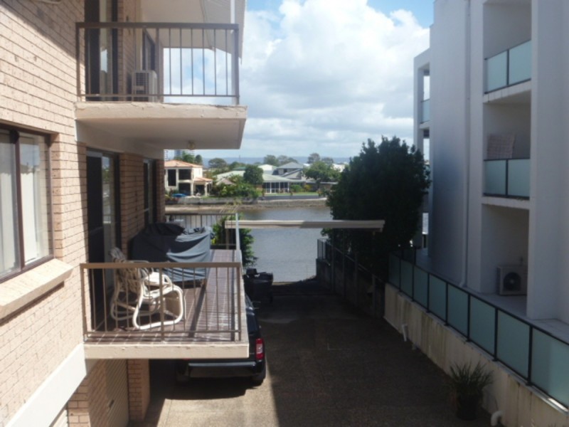 4/18 Back Street, Biggera Waters QLD 4216