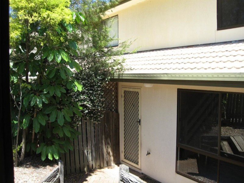 40/71 Olsen Avenue, Labrador QLD 4215