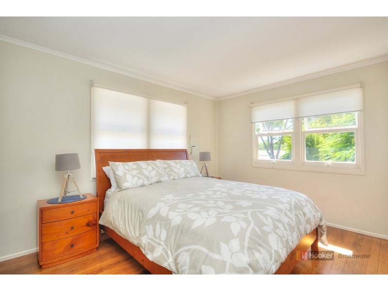 53 Deakin Avenue, Southport QLD 4215