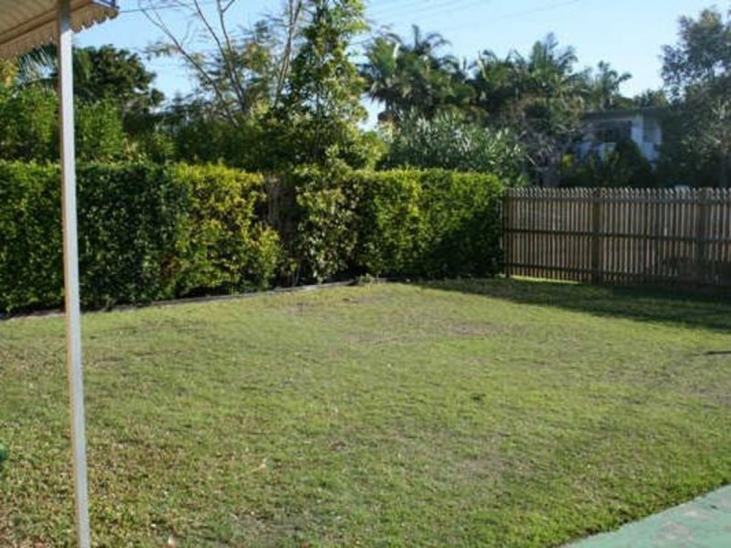 43 Annerley Avenue, Runaway Bay QLD 4216