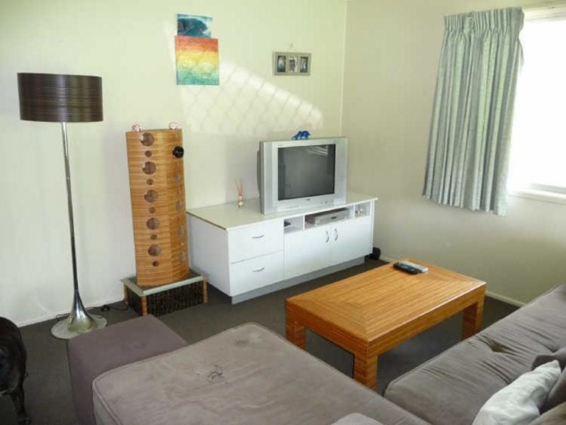 43 Annerley Avenue, Runaway Bay QLD 4216