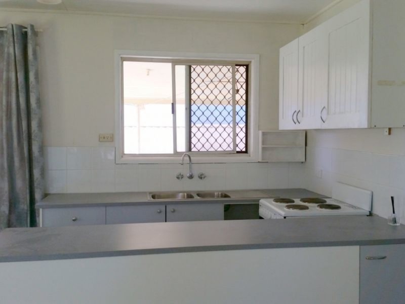 43 Annerley Avenue, Runaway Bay QLD 4216