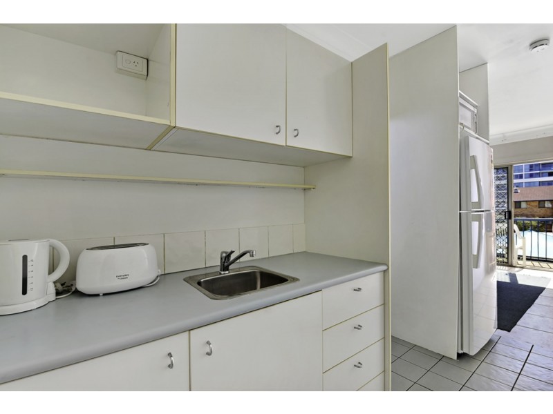 26/125 Frank Street, Labrador QLD 4215