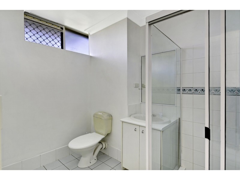 26/125 Frank Street, Labrador QLD 4215