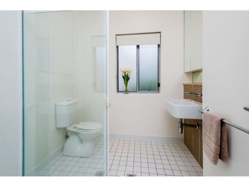 633/64-68 Sickle Avenue, Hope Island QLD 4212