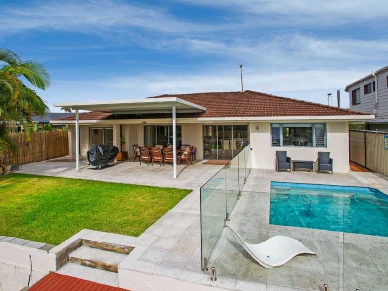 25 OGrady Drive, Paradise Point QLD 4216