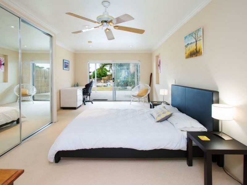 25 OGrady Drive, Paradise Point QLD 4216
