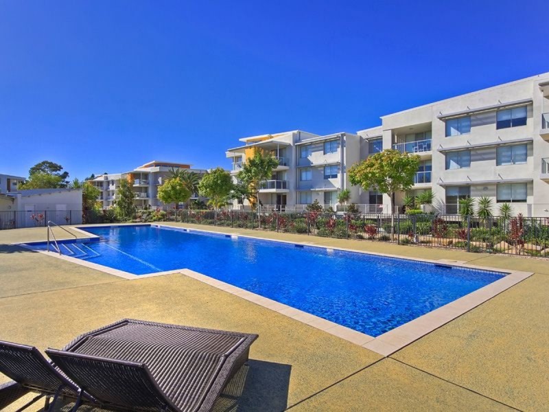 431/64-68 Sickle Avenue, Hope Island QLD 4212