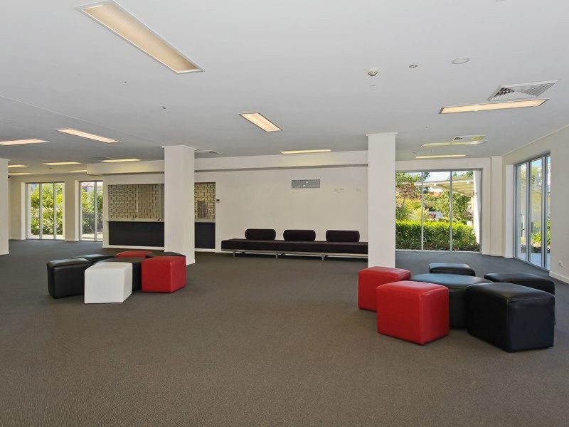 431/64-68 Sickle Avenue, Hope Island QLD 4212
