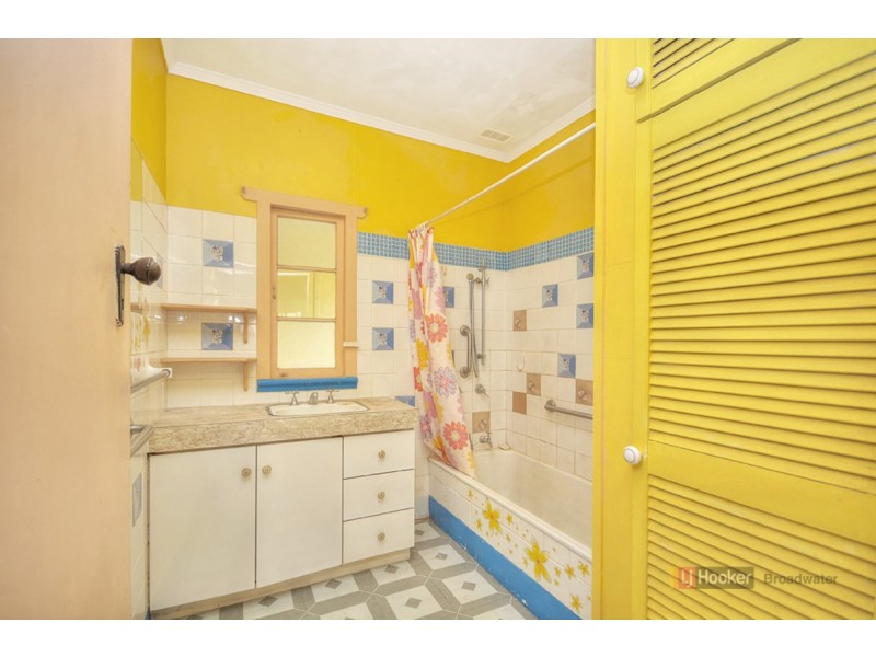 166 Muir Street, Labrador QLD 4215