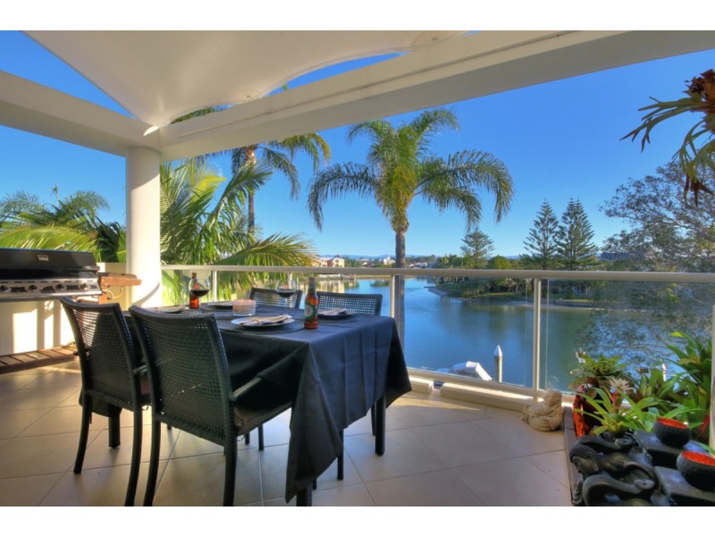 18/52 Back Street, Biggera Waters QLD 4216