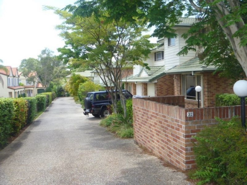 4/32 Government Road, Labrador QLD 4215