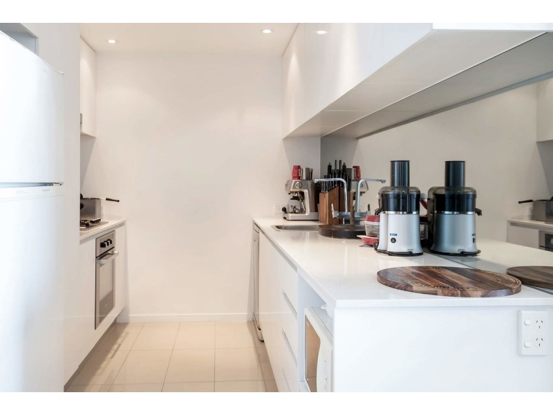 507/15 Compass Drive, Biggera Waters QLD 4216