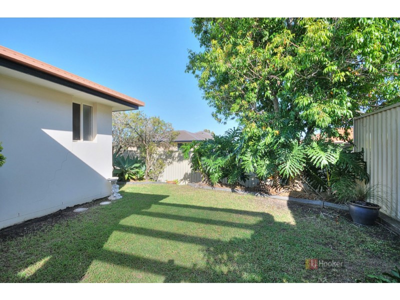 82 Tee Trees Boulevarde, Arundel QLD 4214