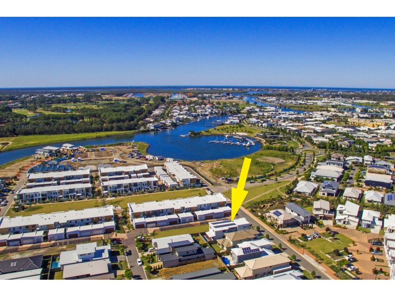 7 North Quay Circuit, Hope Island QLD 4212