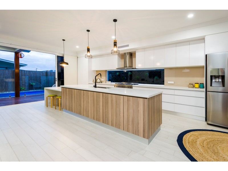 7 North Quay Circuit, Hope Island QLD 4212