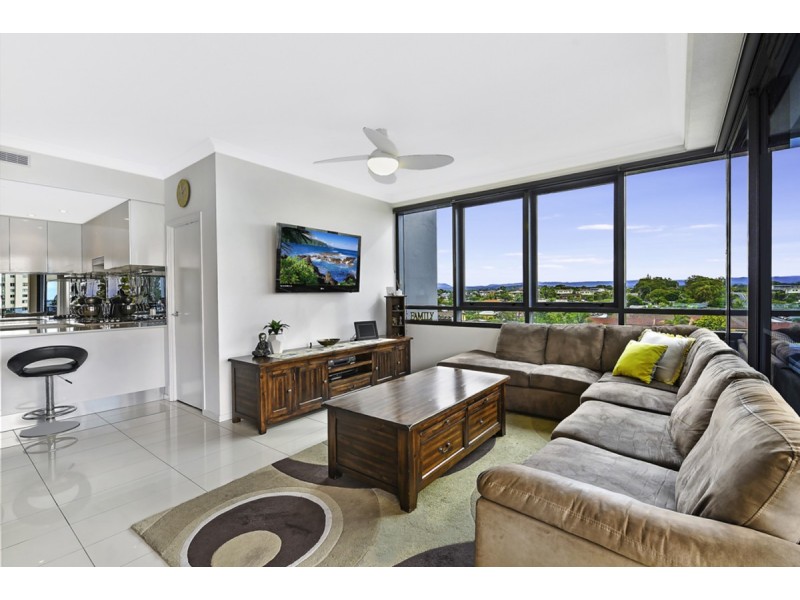 517/19 Imperial Parade, Labrador QLD 4215