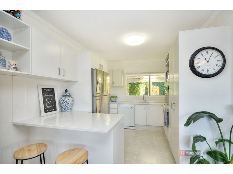 26 Geoffrey Avenue, Southport QLD 4215