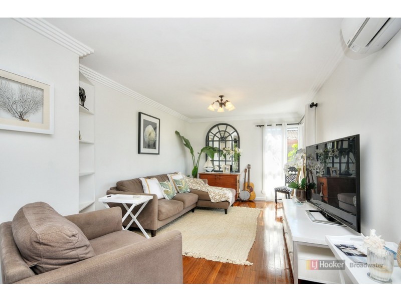 26 Geoffrey Avenue, Southport QLD 4215