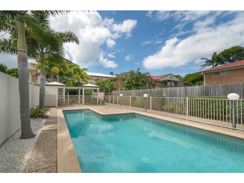 2/13 D Wyndham Avenue, Southport QLD 4215