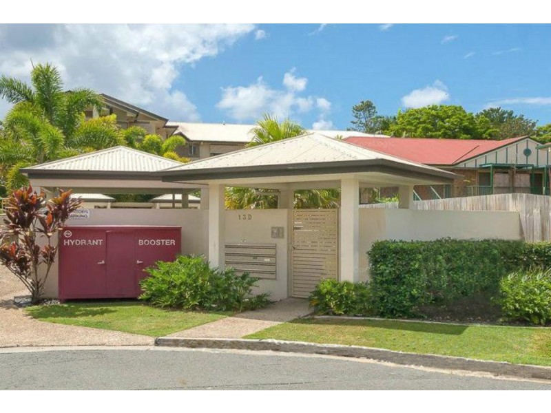 2/13 D Wyndham Avenue, Southport QLD 4215