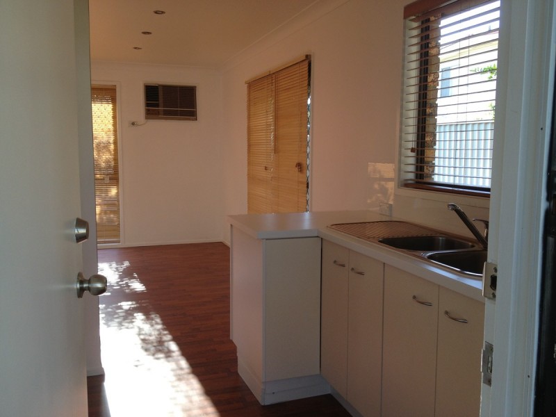 2/26 Rouen Avenue, Paradise Point QLD 4216