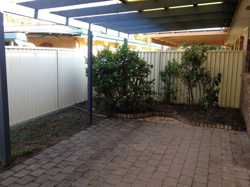 2/26 Rouen Avenue, Paradise Point QLD 4216