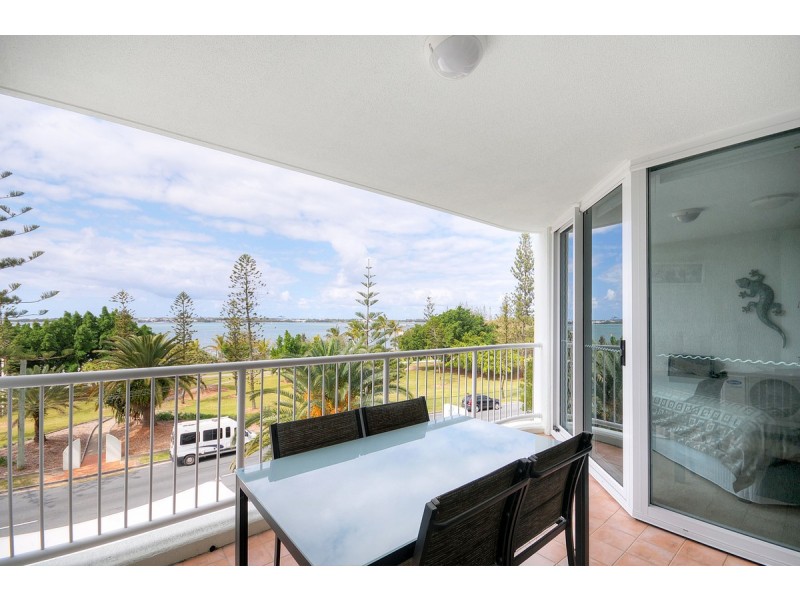 306/182 Marine Parade, Labrador QLD 4215