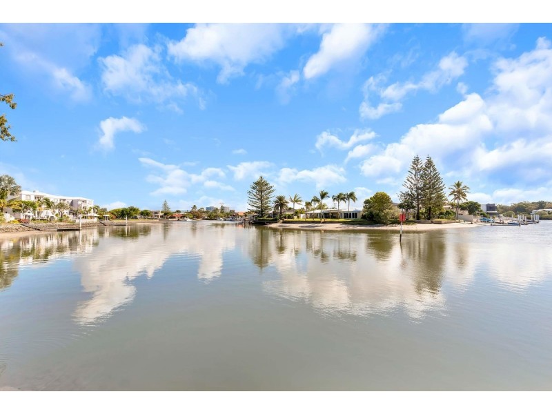 4/46 Back Street, Biggera Waters QLD 4216