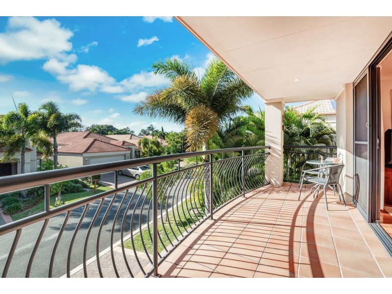 10/6-12 Monterey Keys Drive, Helensvale QLD 4212