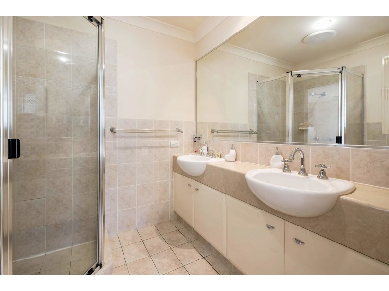 10/6-12 Monterey Keys Drive, Helensvale QLD 4212