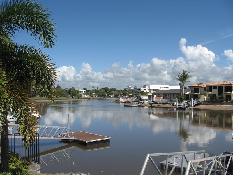 2/22 Back Street, Biggera Waters QLD 4216