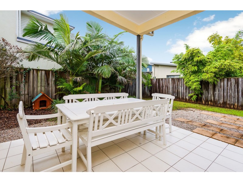 8 Cova Boulevard, Hope Island QLD 4212