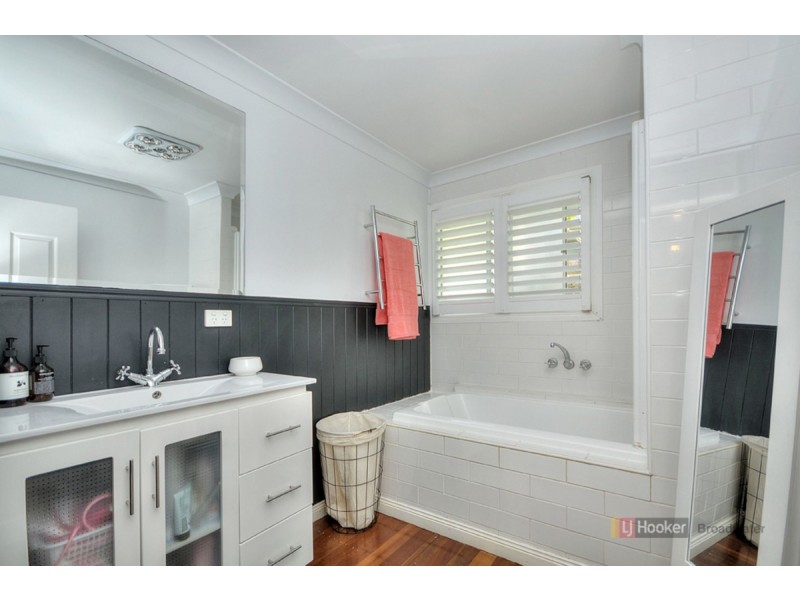 22 Mole Avenue, Southport QLD 4215