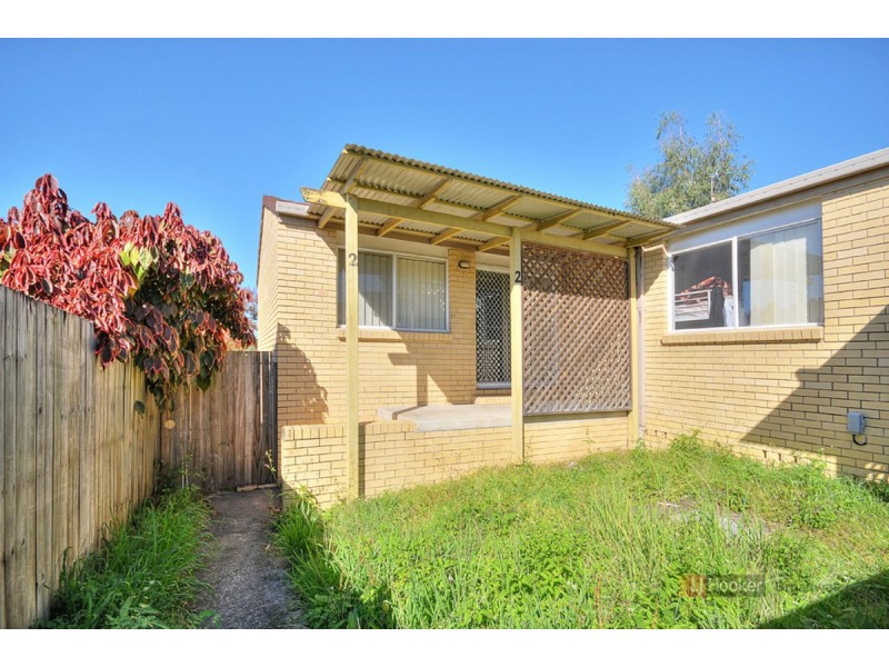 2/348 Government Road, Labrador QLD 4215