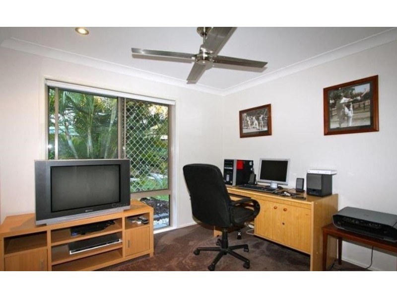 1/4 Harvey Court, Labrador QLD 4215