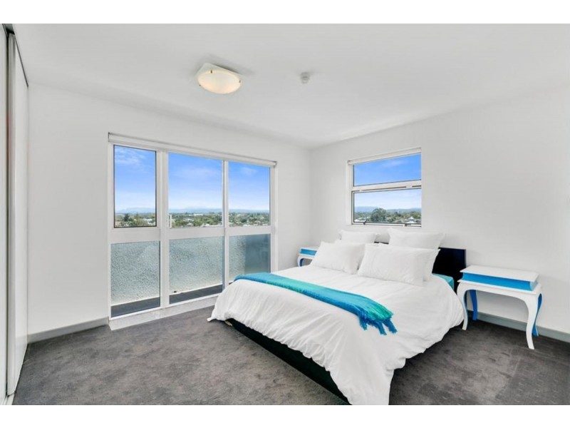 15/204 Marine Parade, Labrador QLD 4215