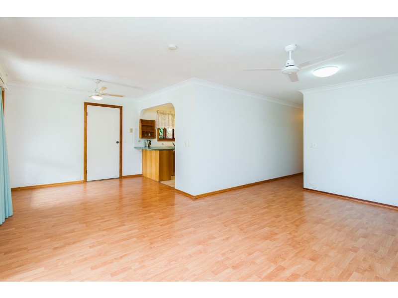 2/12 Warrie Close, Paradise Point QLD 4216