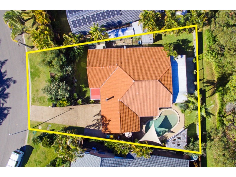 5 Bunker Court, Arundel QLD 4214