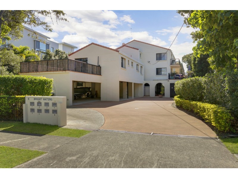 2/9 Bright Avenue, Labrador QLD 4215