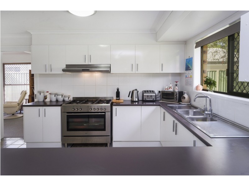 84 Columbus Drive, Hollywell QLD 4216